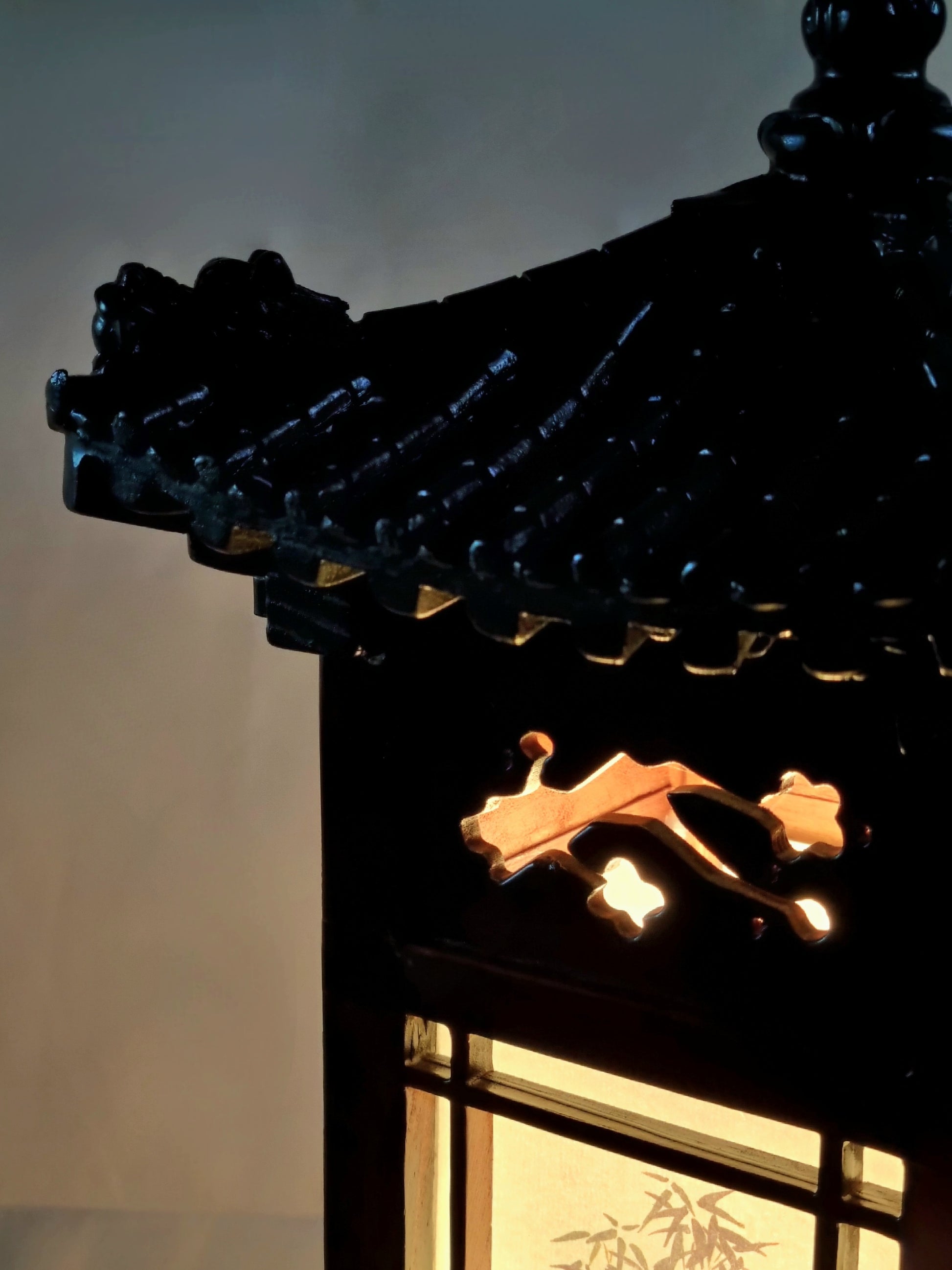 Korean Traditional Hanok Roof Tiles Desk or Floor Lamp The Four Gracious Plants Hanji Lanterns