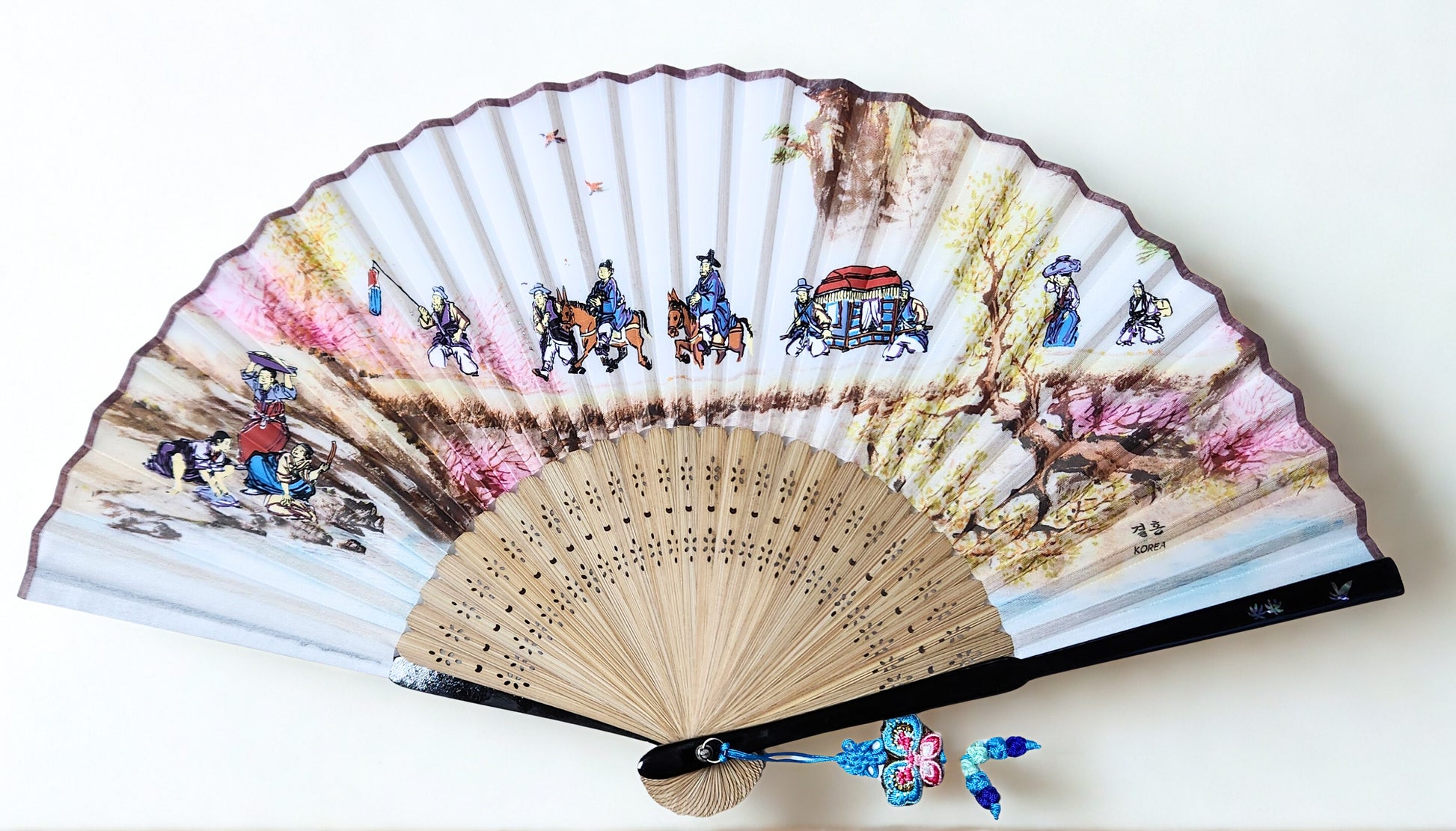 Korean traditional mother of pearl traditional fan (Marriage 결혼)