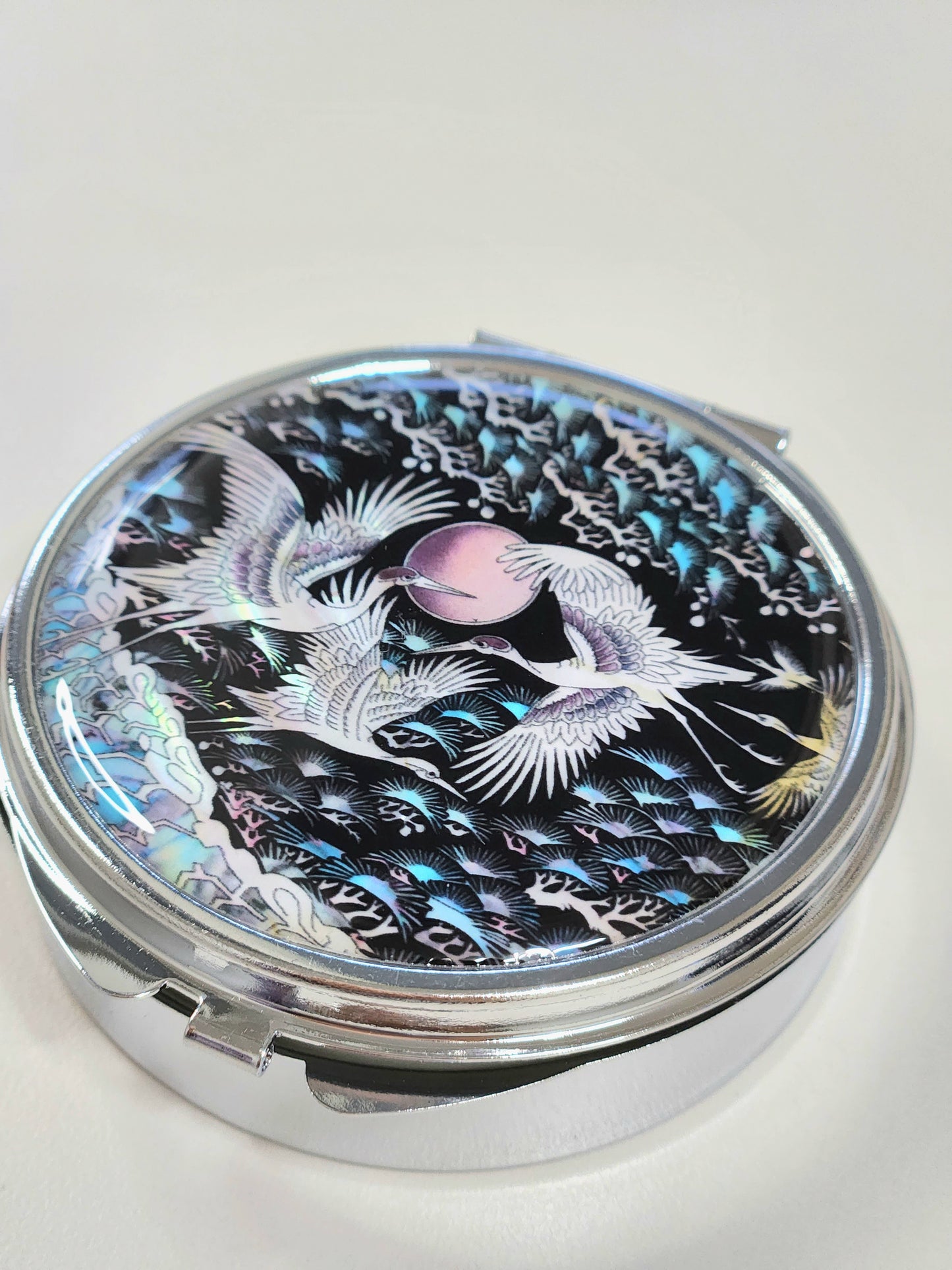 Portable Pill Organizer with Korean Traditional Paintings made of Mother of Pearl (3 types)