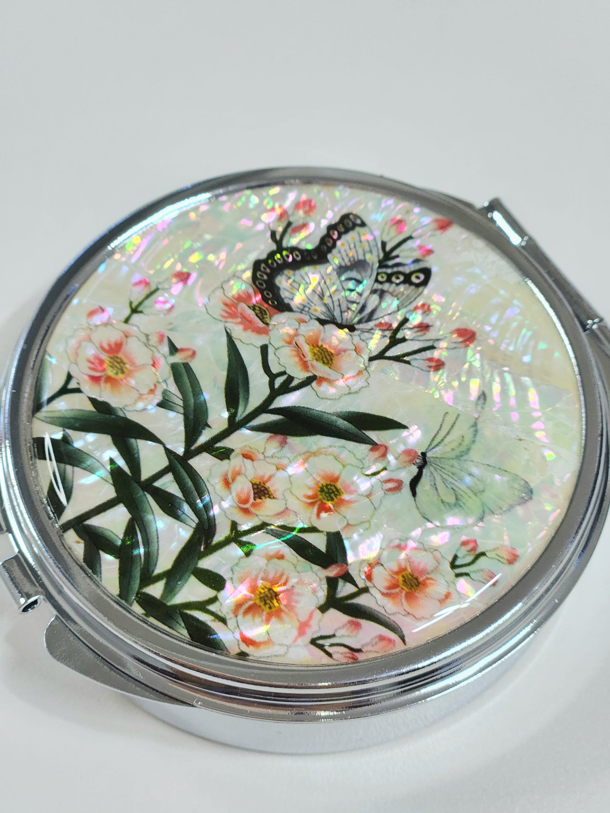 Portable Pill Organizer with Korean Traditional Paintings made of Mother of Pearl (3 types)
