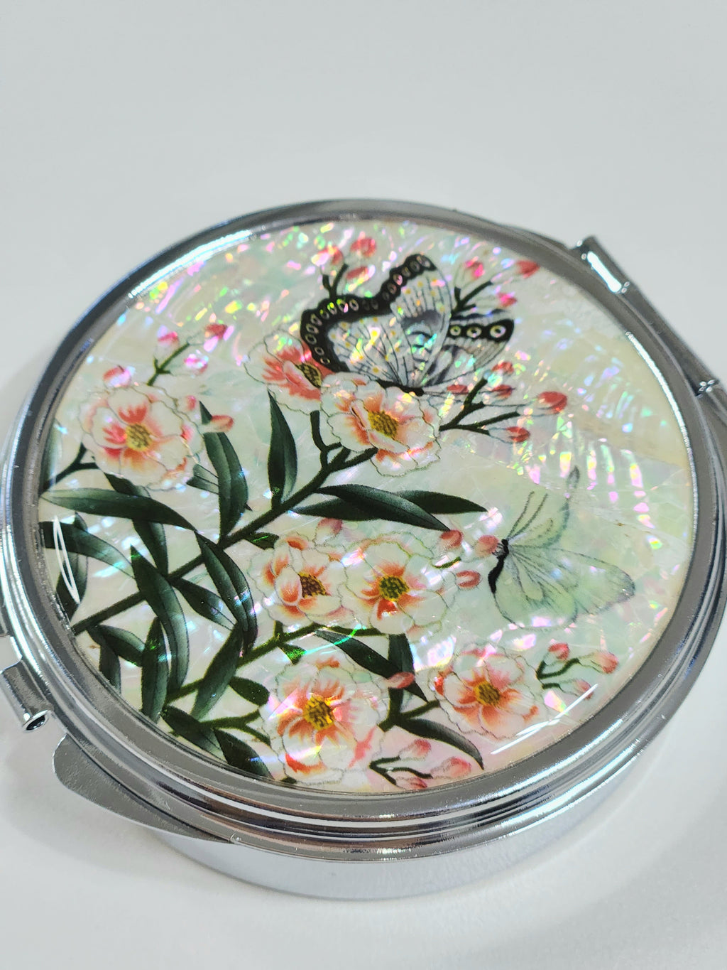 Portable Pill Organizer with Korean Traditional Paintings made of Mother of Pearl (3 types)