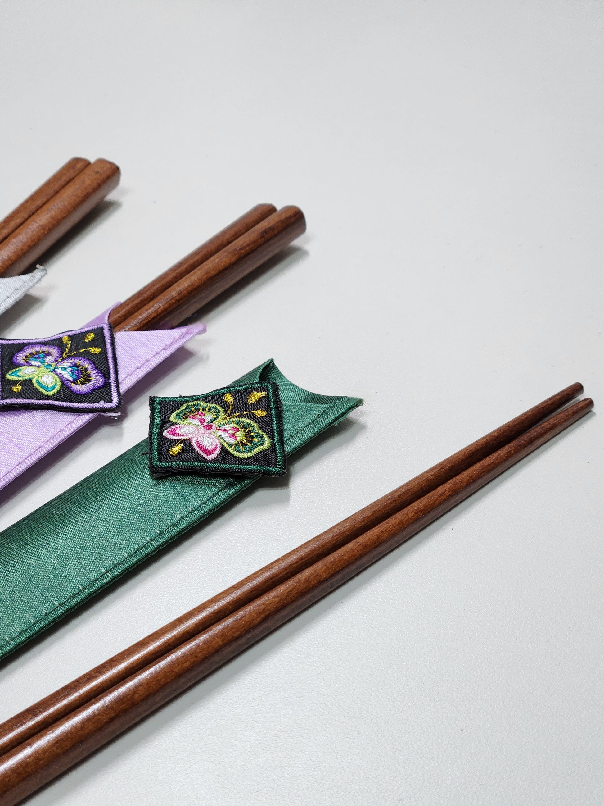 Korean wood chopsticks & cases (5 pieces in 1 set)