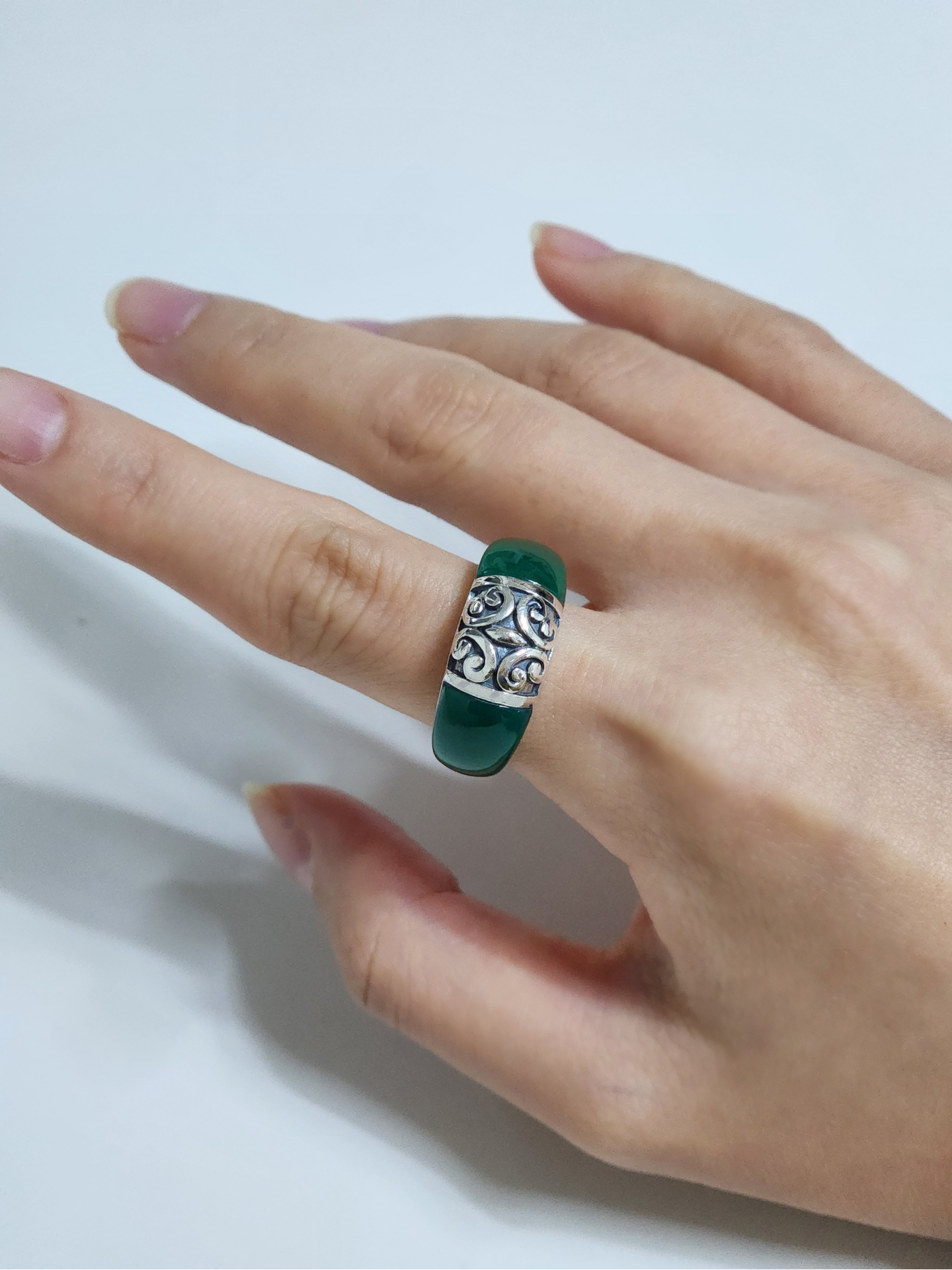 Jade ring hot sale band meaning