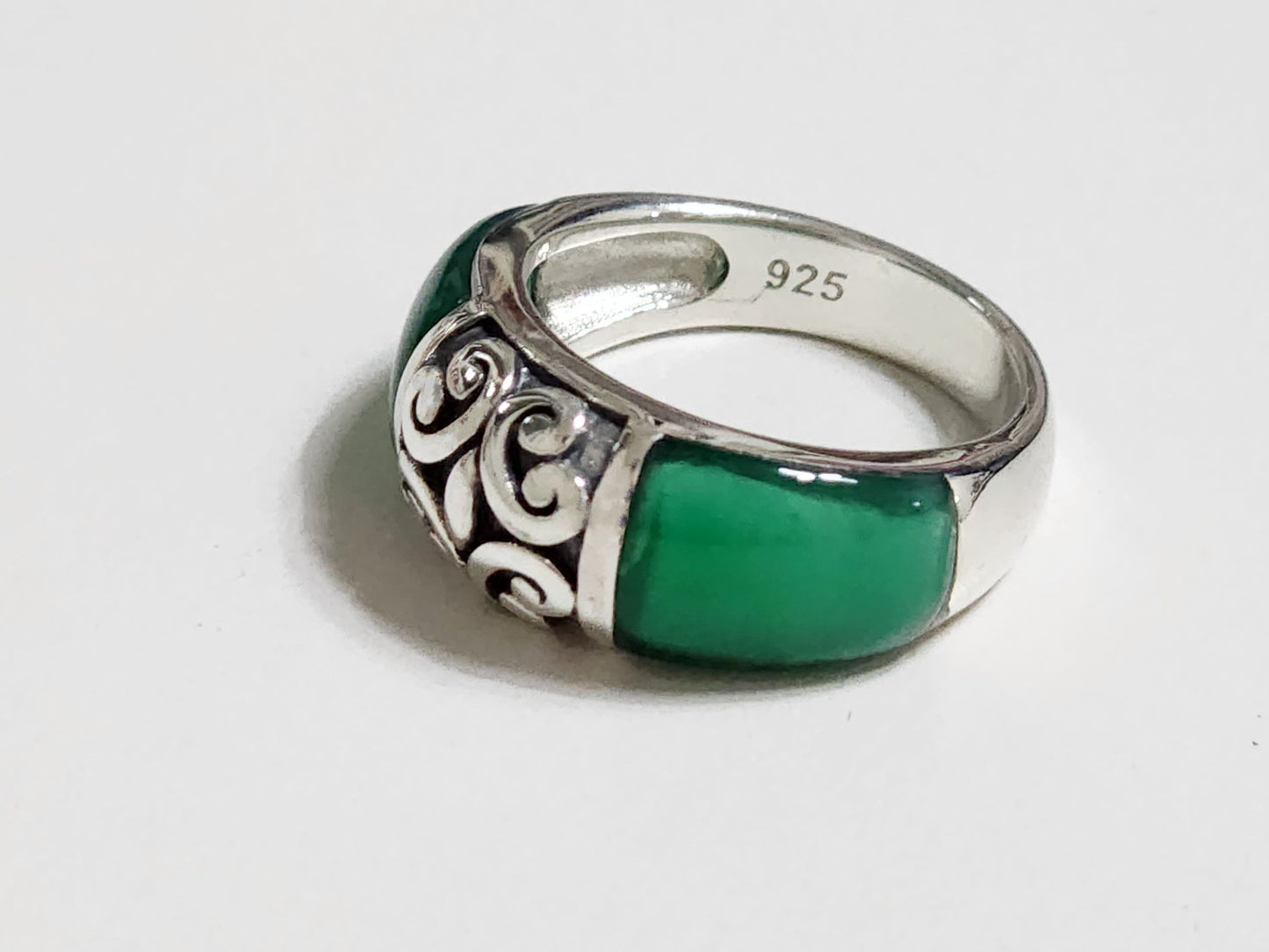 Korean traditional wedding ring vine jade ring hanbok