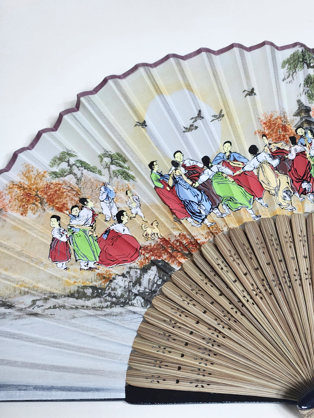 Korean traditional mother of pearl traditional fans (Ganggangsulae 강강수월래)