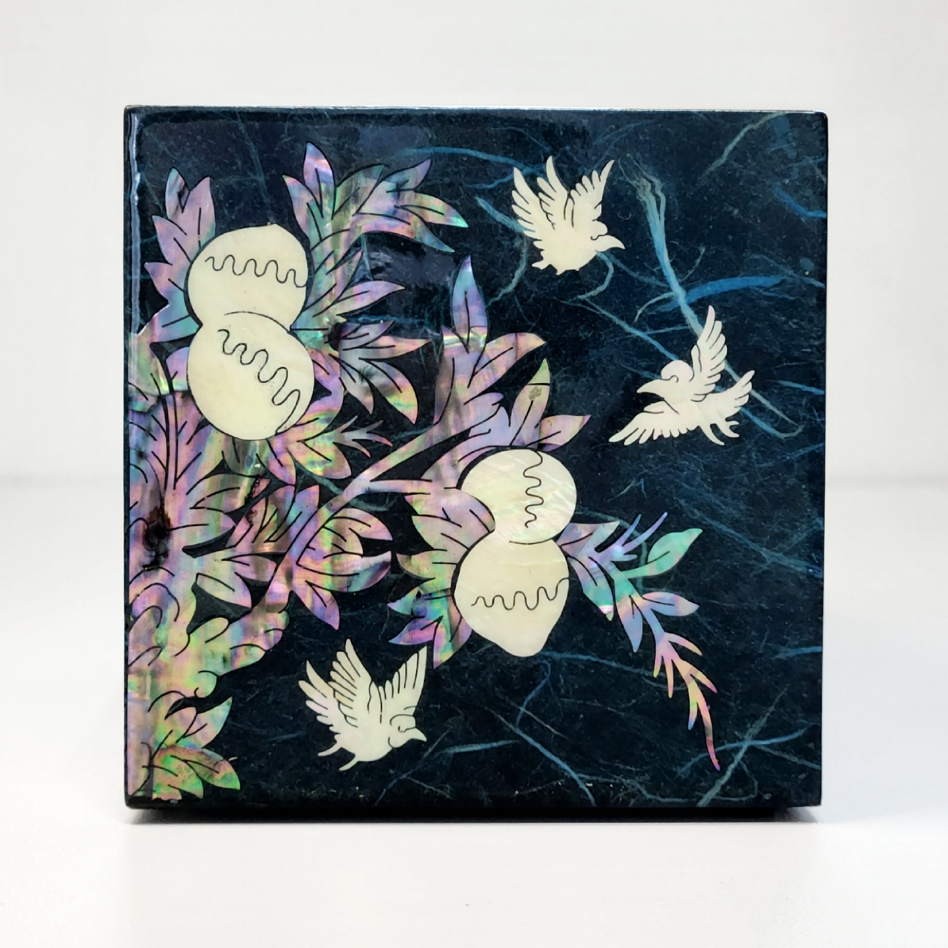 Korean Hanji Ssanghap (the Four Gracious Plants) blue secret mother of pearl jewelry box