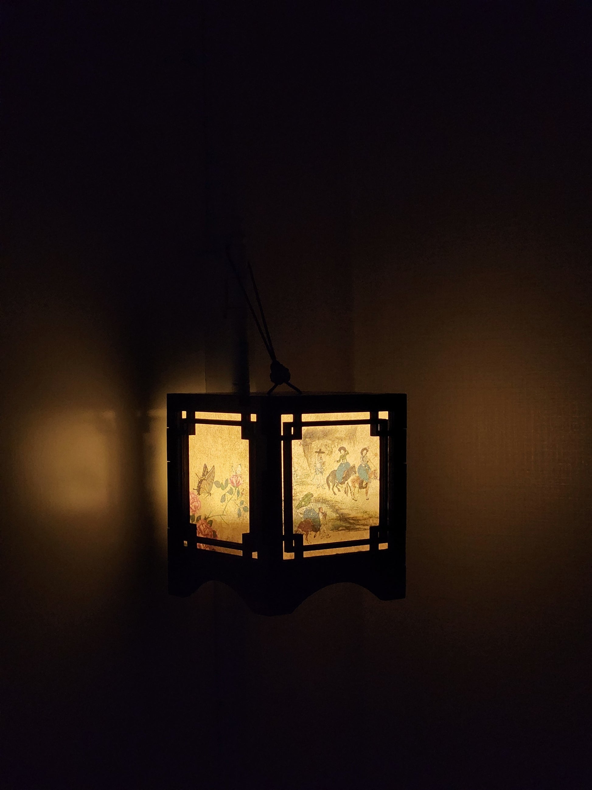 Traditional Korean Wood & Hanji Paper Lantern - Square Hanging Cordless Table Lamp (2 Styles)