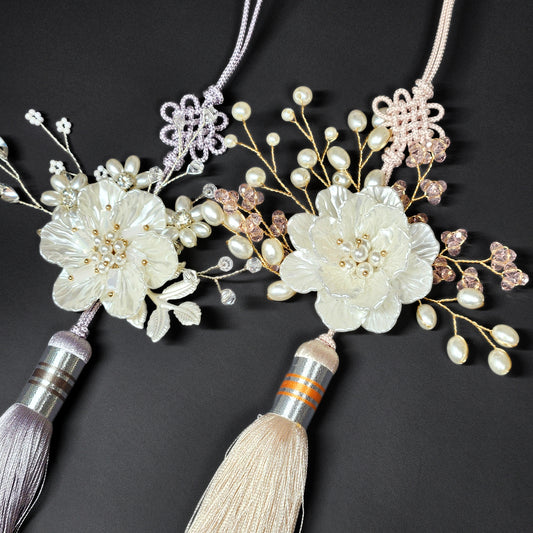 Korean Ornament Flower Design Norigae – Elegant Hanbok & Home Decor (two styles)