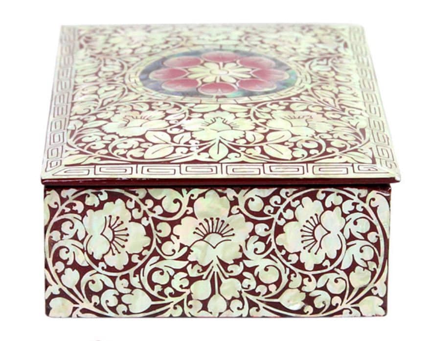 Korean mother of pearl Joseon Najeon painted flower jewelry box
