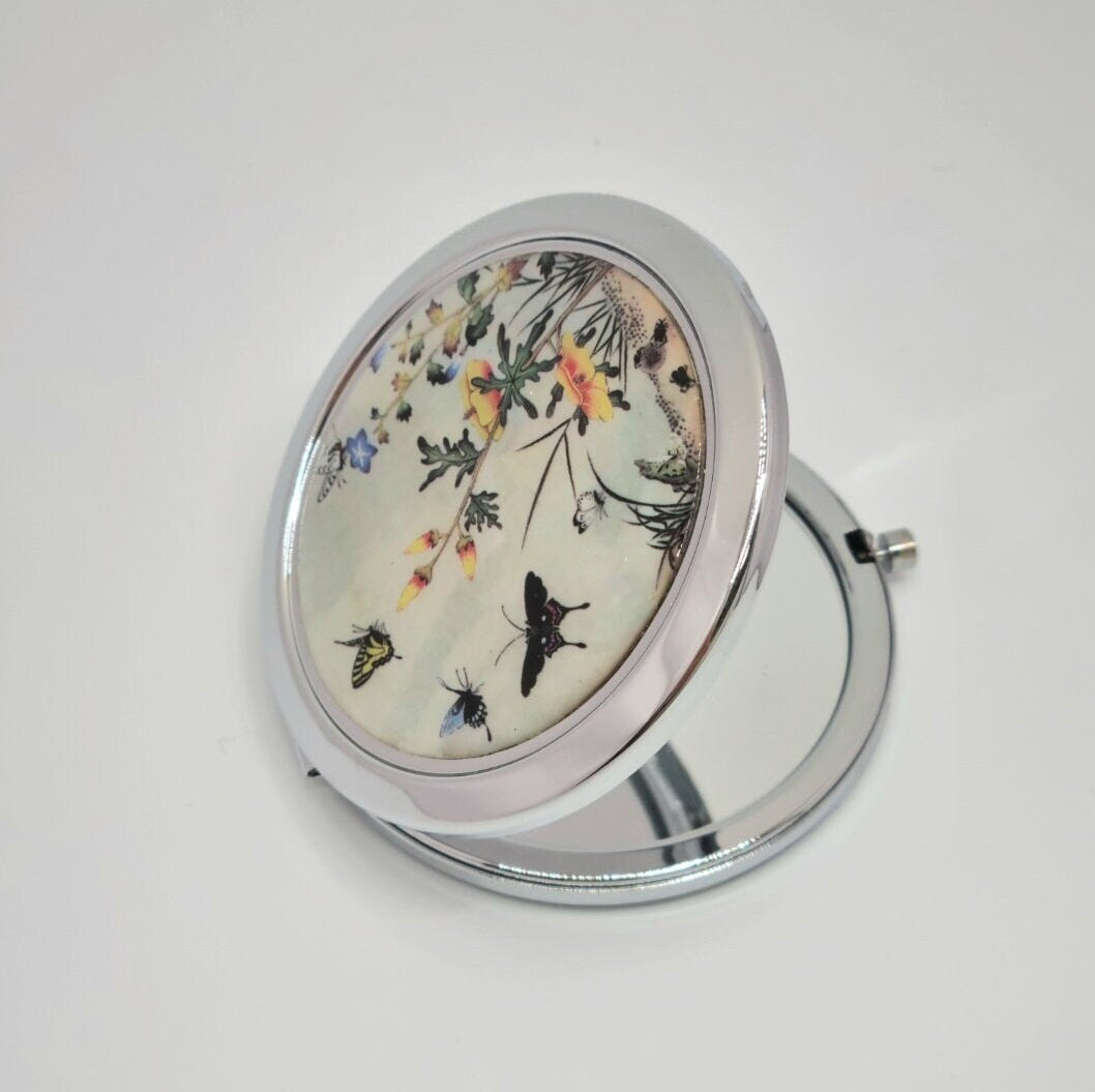 Korean traditional mother of pearl hand mirror