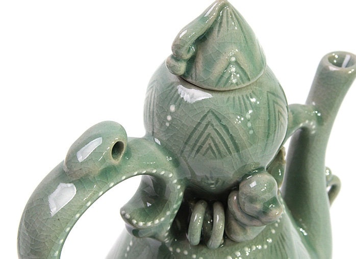 Korean delicate bamboo shoot celadon teapot kettle